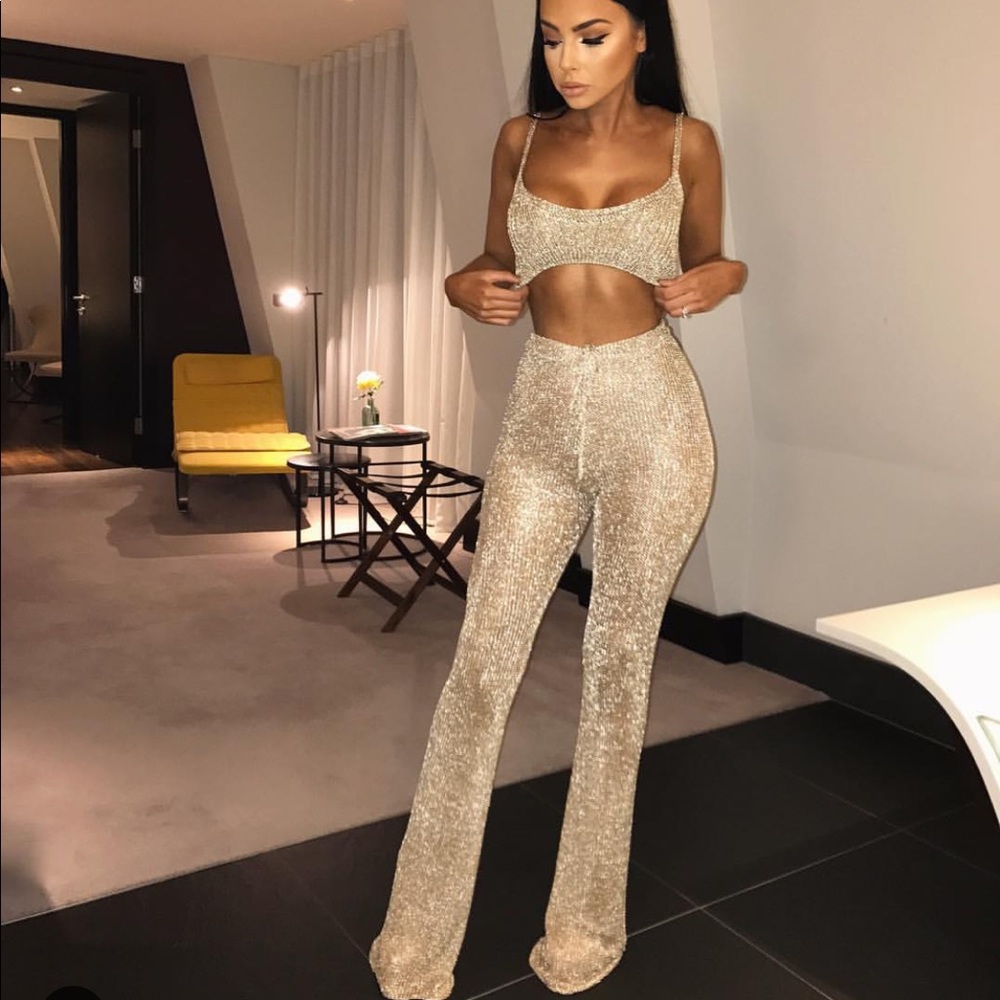COPY - New with tags! Cute gold outfit!